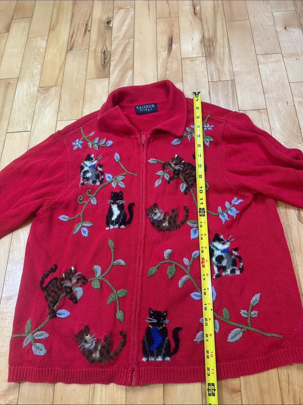 Vintage Rainbow Bright Red Knit cardigan with Cat Felting and Embroidered - Picture 4 of 7